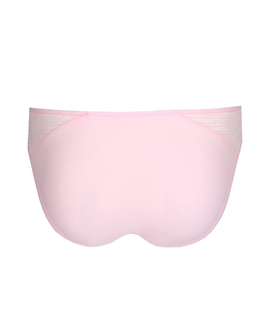Tanzara Brief