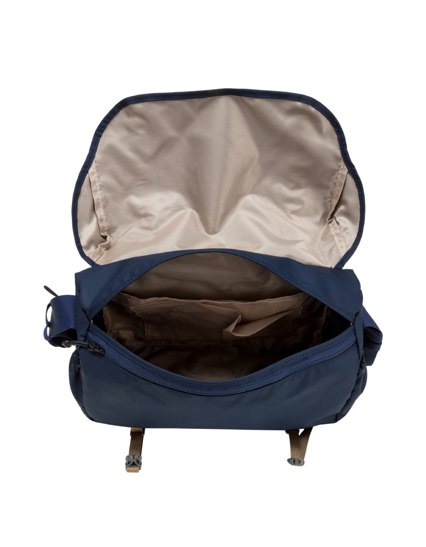 Walden Messenger Bag 15L