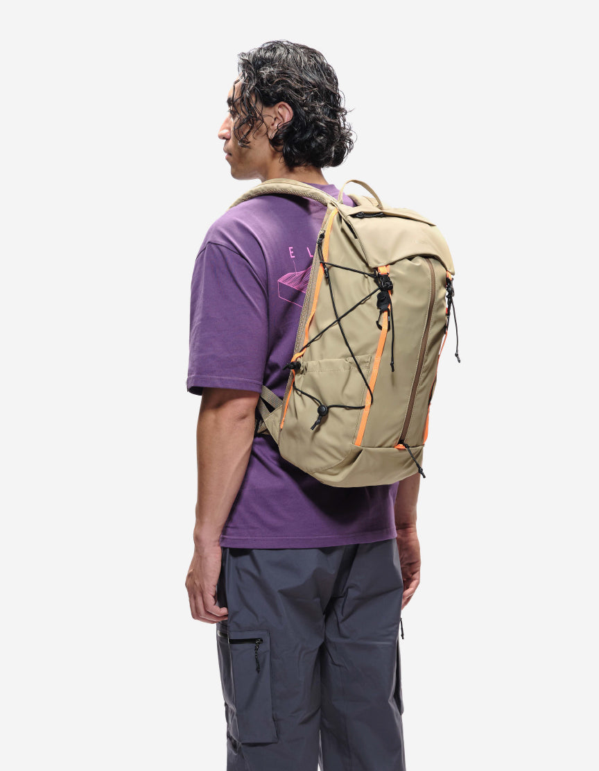 Buckden Roll Top Backpack 24/35L