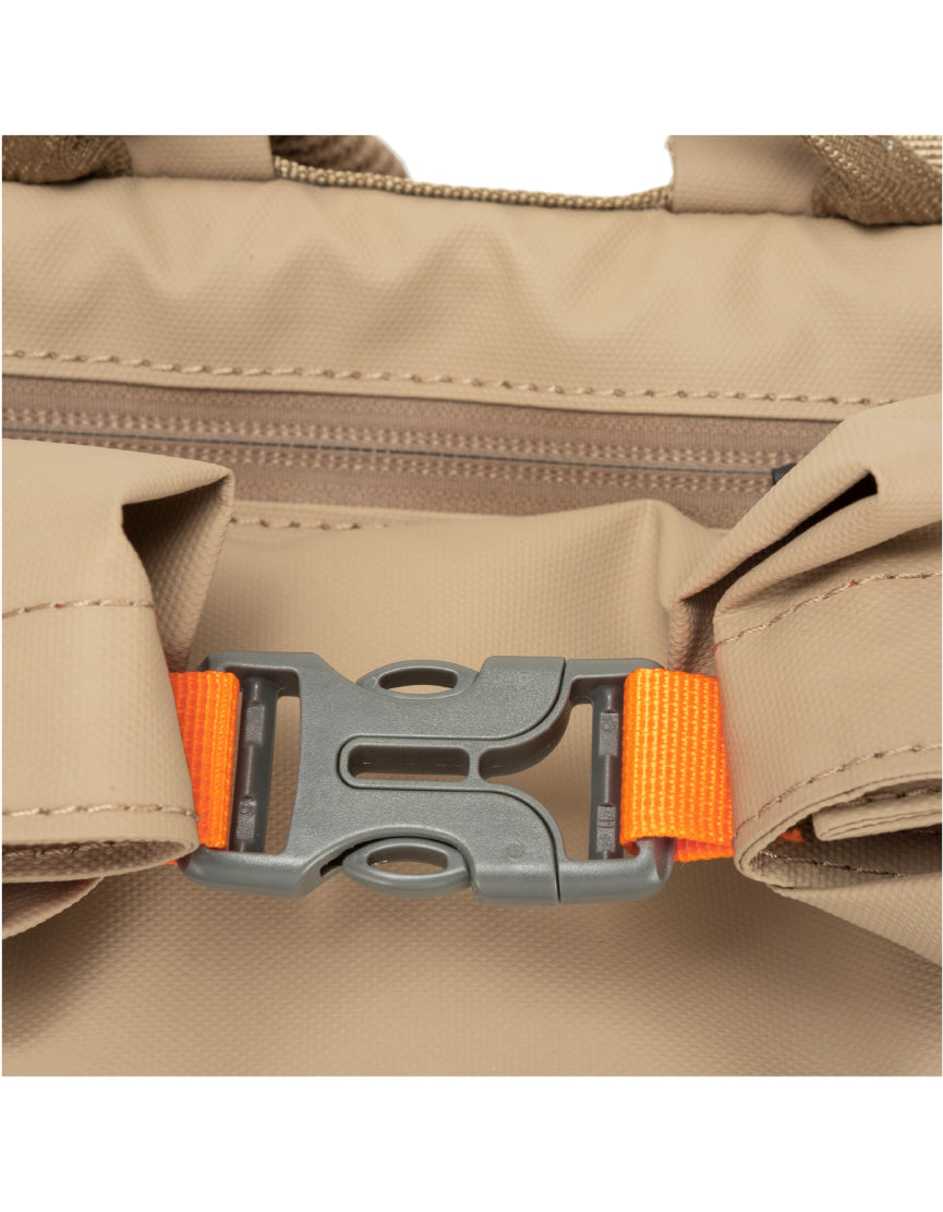 Buckden Roll Top Backpack 24/35L