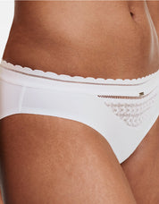 Monogram Brief