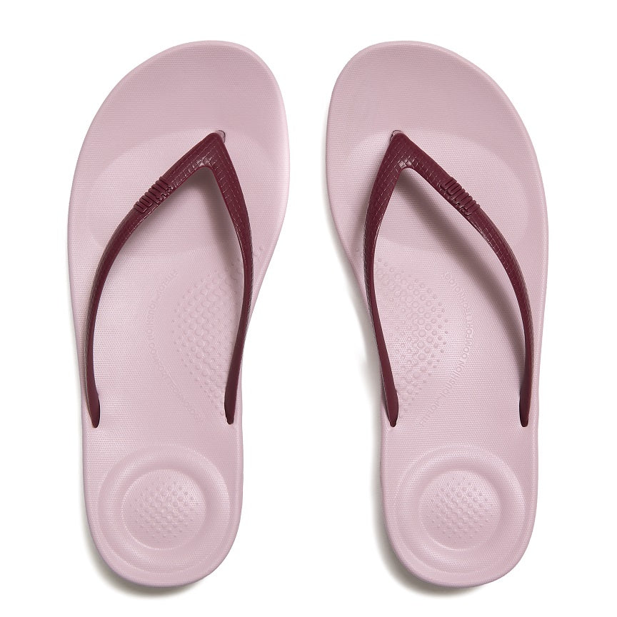 IQUSHION-ERGONOMIC-FLIP-FLOPS-DARK-MERLOT-DUSK-LILAC_E54-E77_1.jpg