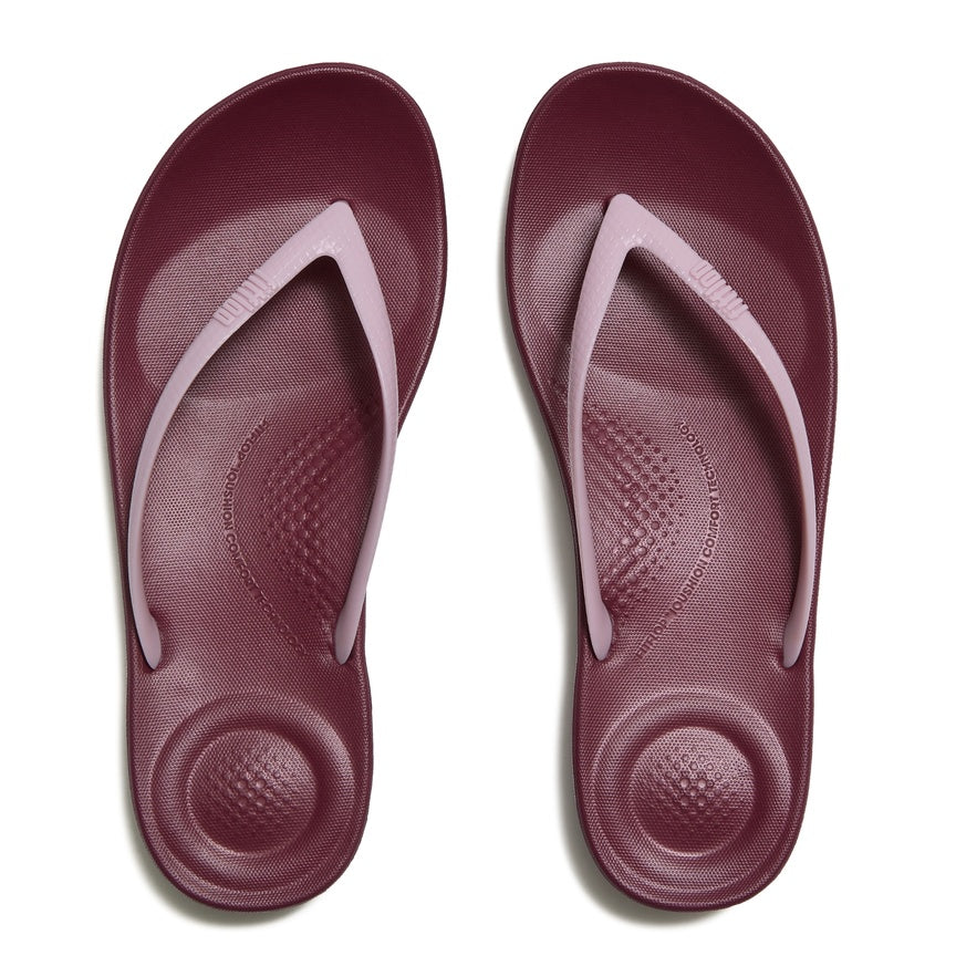IQUSHION-ERGONOMIC-FLIP-FLOPS-DUSK-LILAC-DARK-MERLOT_E54-E66_1.jpg