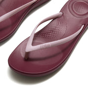 FITFLOP IQUSHION ERGONOMIC FLIP-FLOPS E54-E66 DUSK LILAC/DARK MERLOT