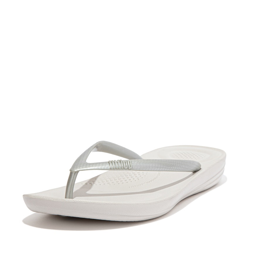 FITFLOP IQUSHION ERGONOMIC FLIP-FLOPS E54-011 SILVER