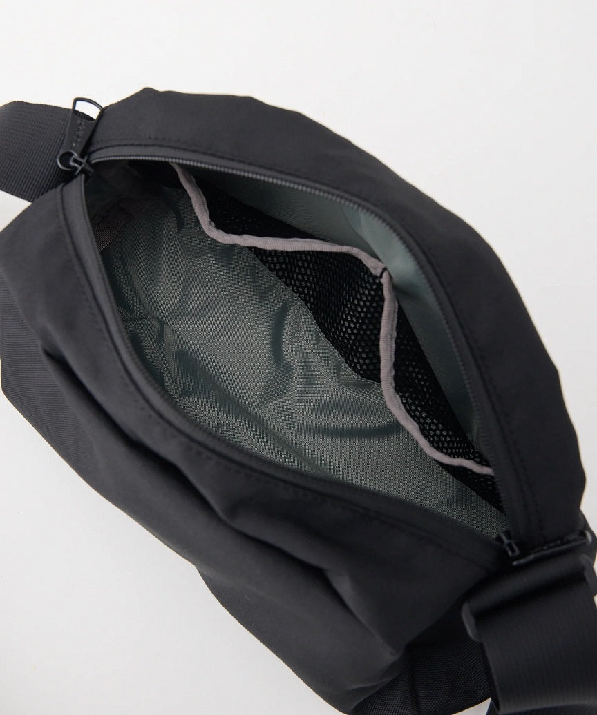 KT_3259270526_ESROUNDTOPBAGS_Black_9.jpg