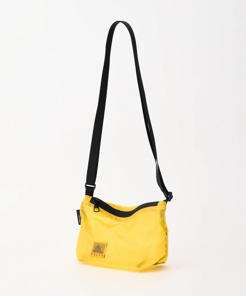 KT_3259272226_AIRYUSUALSHOULDER_Yellow_2.jpg
