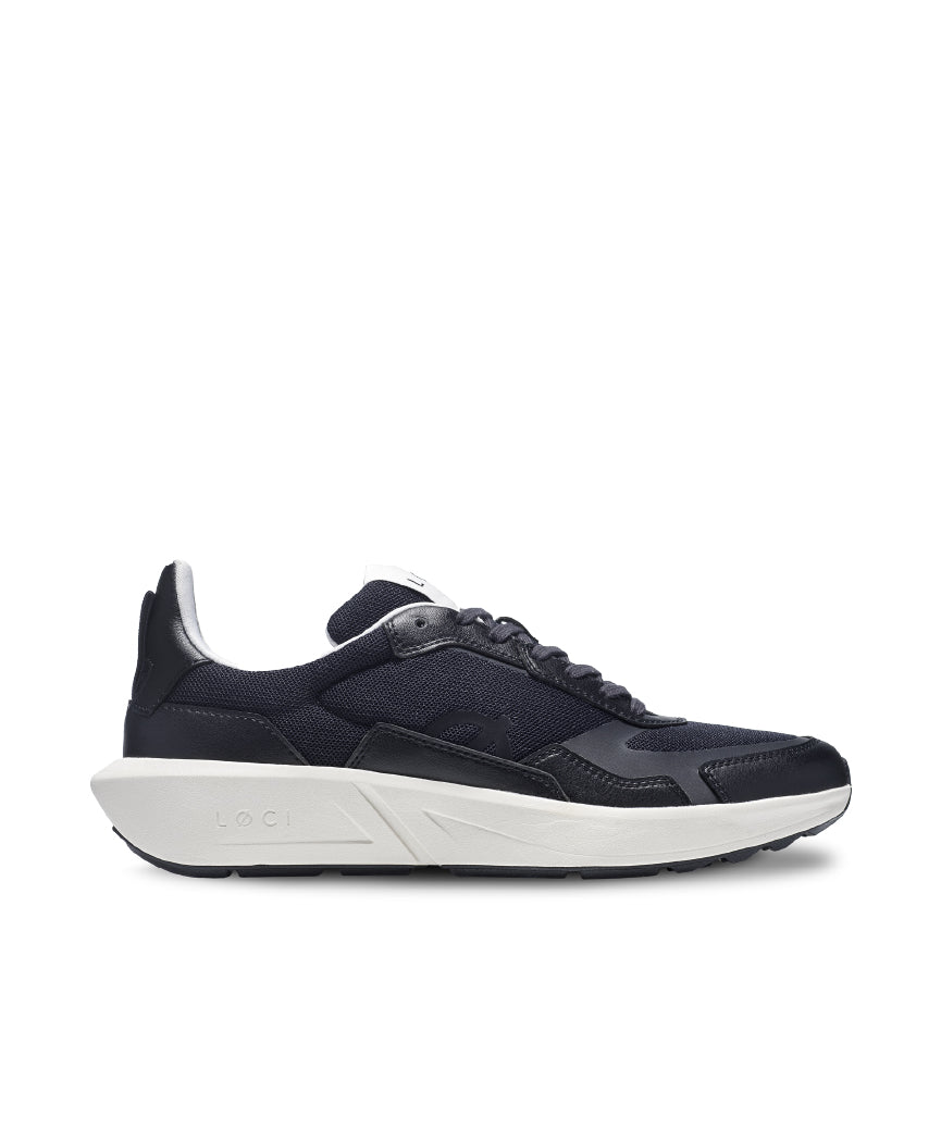 FLØ Sneakers