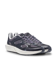 VØLT Sneakers