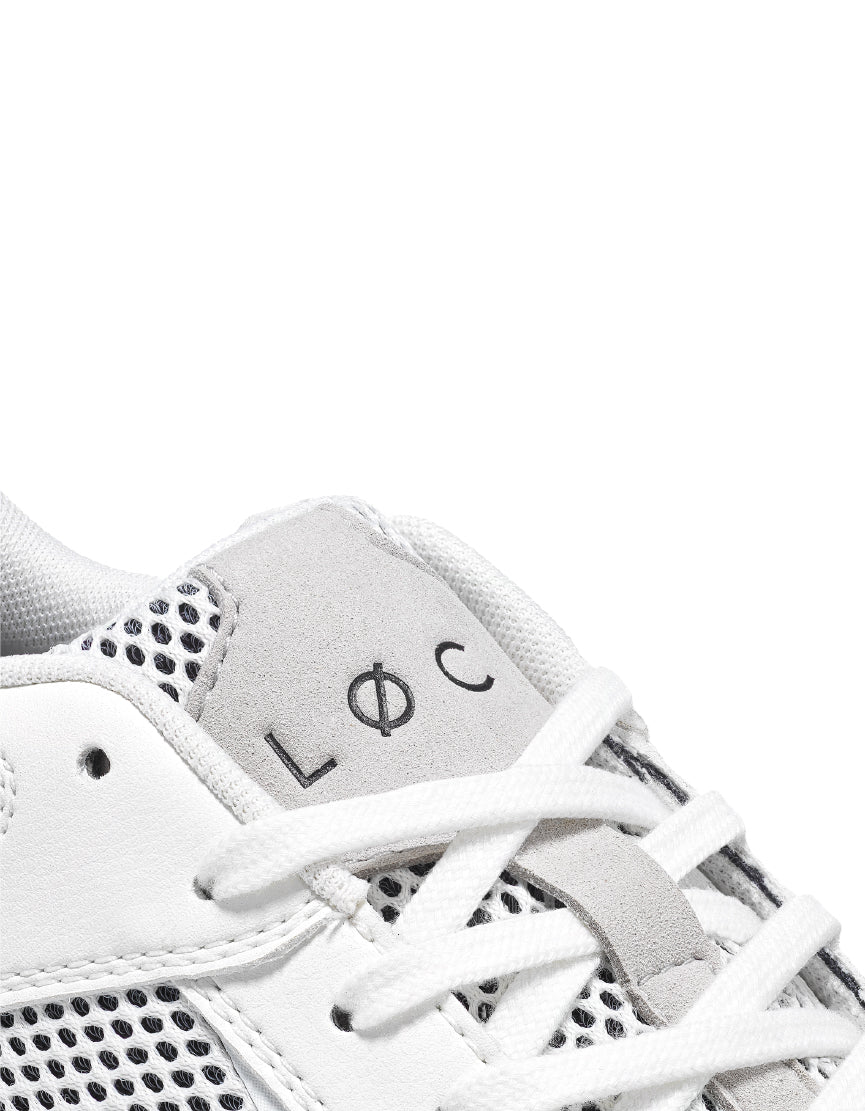 VØLT Sneakers