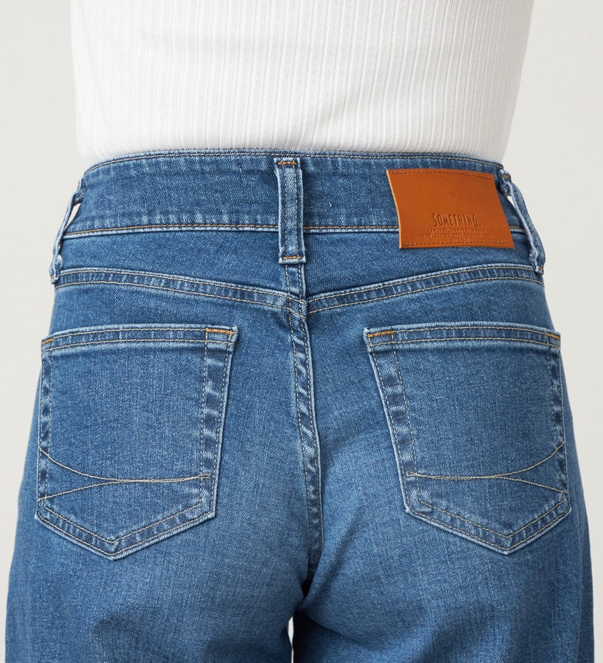 SOMETHING JEANS LISA SEMI WIDE SKY35-46  MID BLUE USED WASH