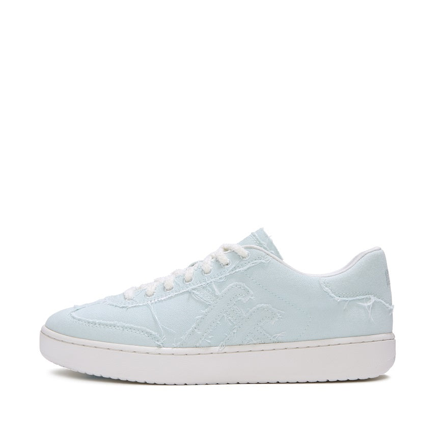 FITFLOP THE DASH FF FRAYED DENIM T-TOE TRAINERS A9D-728 ICE BLUE